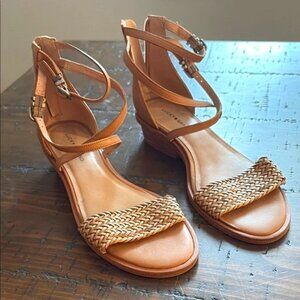 Lucky Brand Tan Crisscross Sandals, size 7